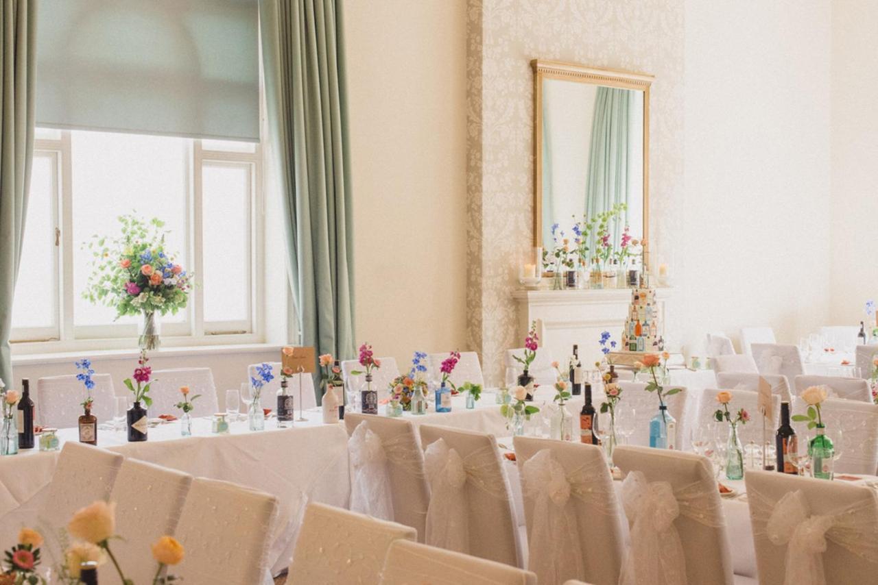 The Bell Hotel サンドウィッチ エクステリア 写真